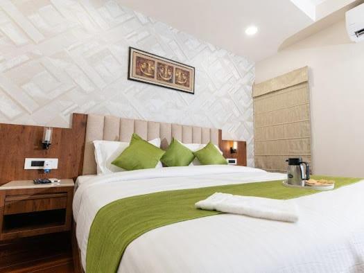 Hotel Emerald Inn Bhopal Exterior foto